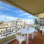 Frente A La Playa Con Vistas Y Garaje, Nucleo Cristal